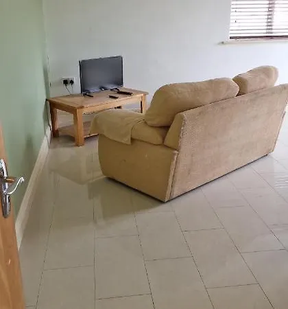 Two Bedroom Self Catering Apt. The Hawthorn's.